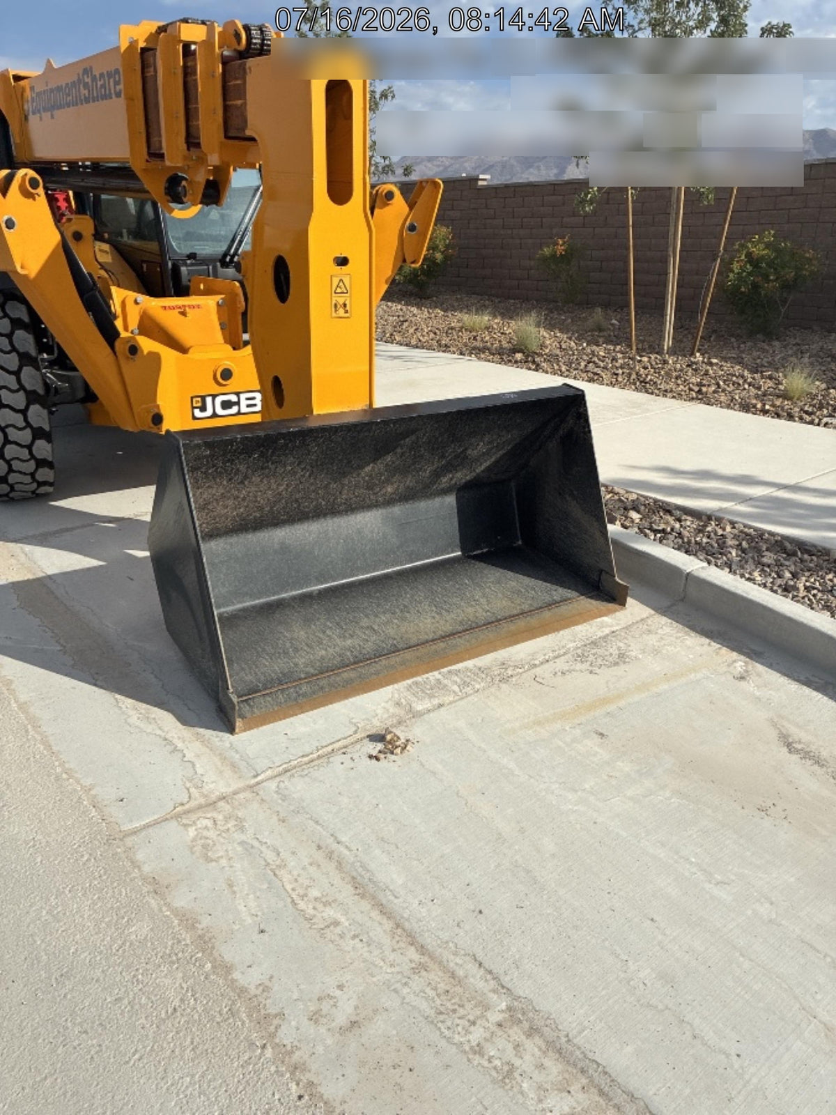 2021 ARROW MATERIAL HANDLING Telehandler Fork Bucket