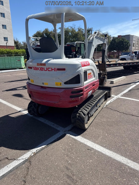 2022 TAKEUCHI TB235-2R