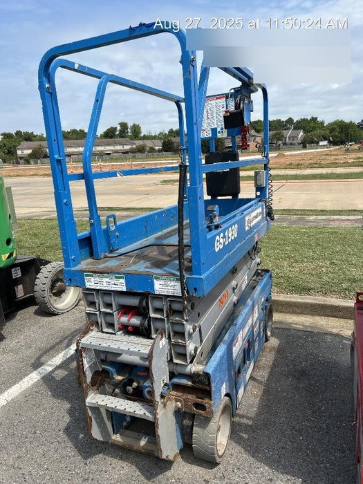 2020 Genie GS-1930 Fixed rails with chain entry gate - Pre A92.20