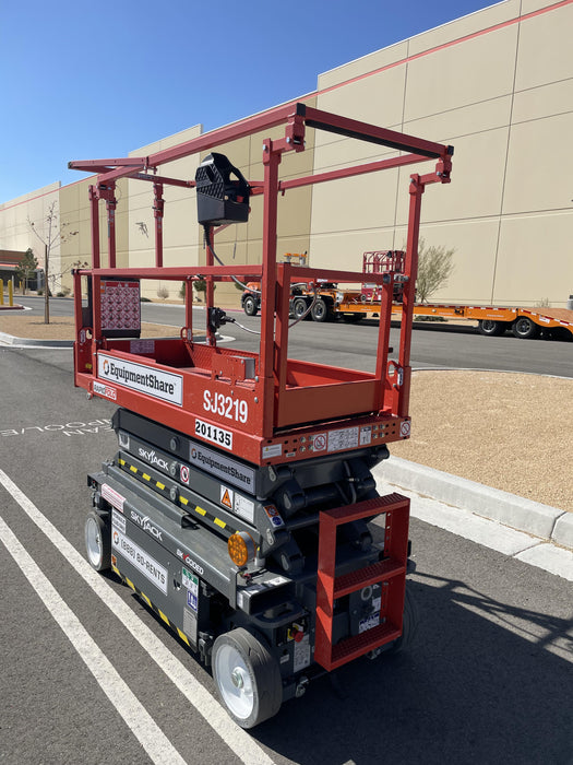 2021 SKYJACK SJ3219
