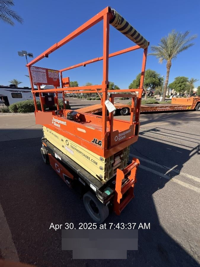 2022 JLG ES2632