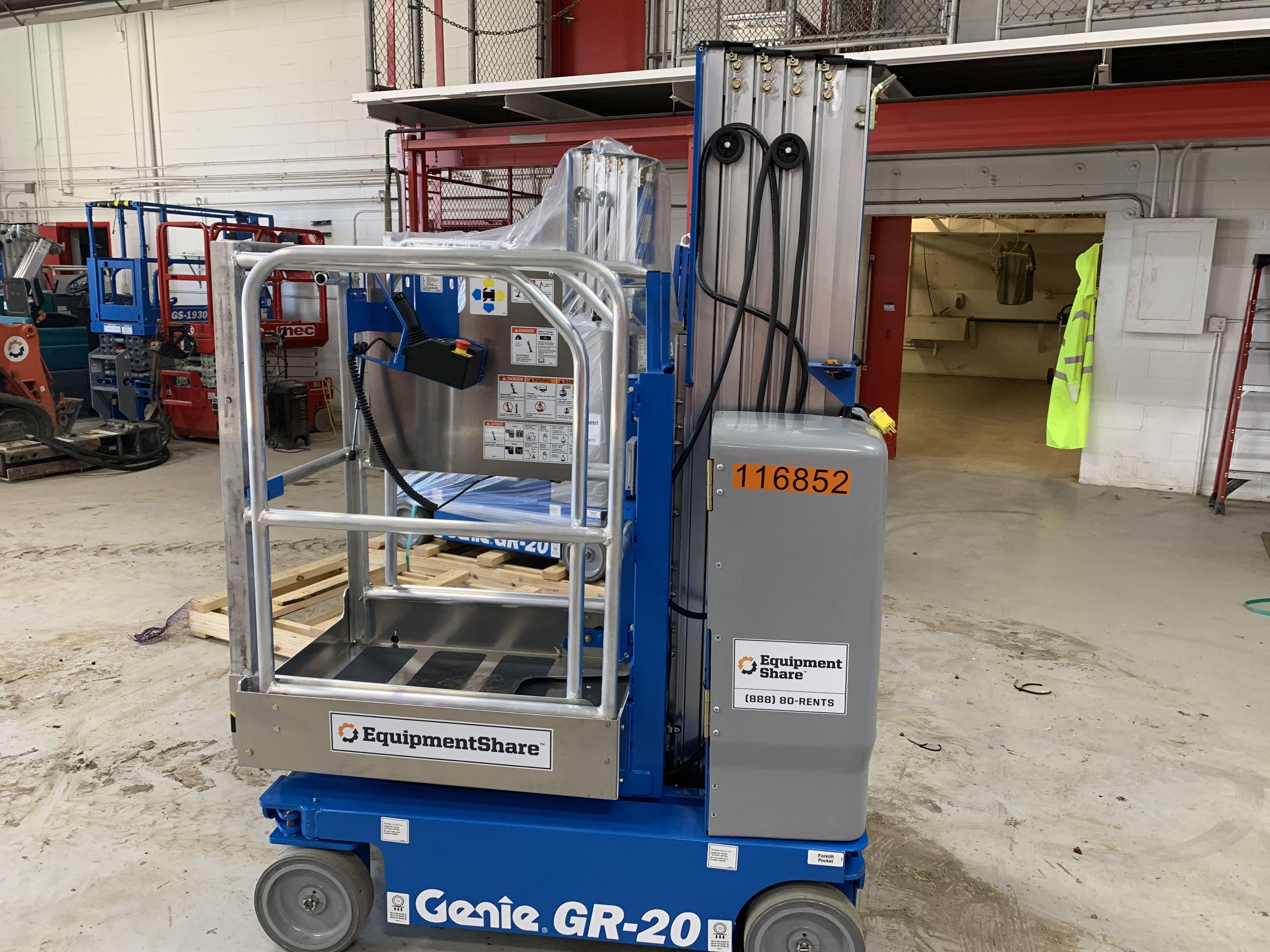 2020 GENIE GR-20