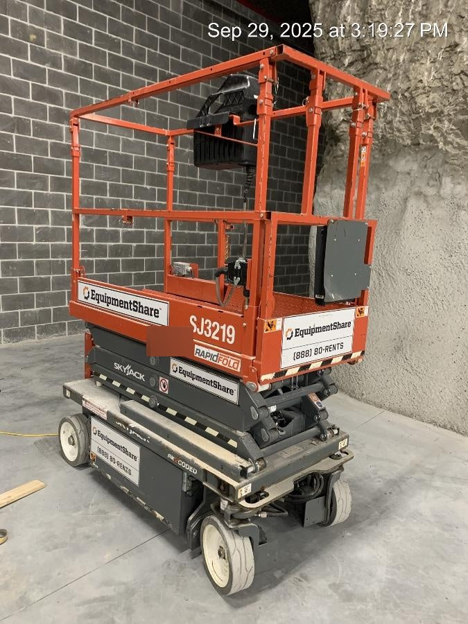 2021 SKYJACK SJ3219