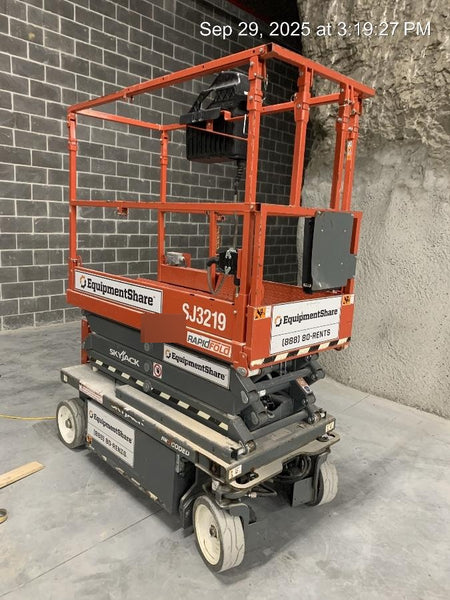 2021 SKYJACK SJ3219