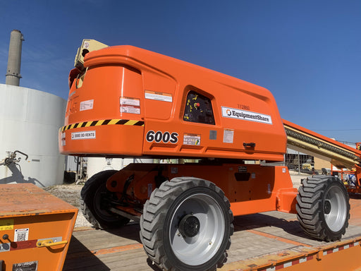 2020 JLG 600S