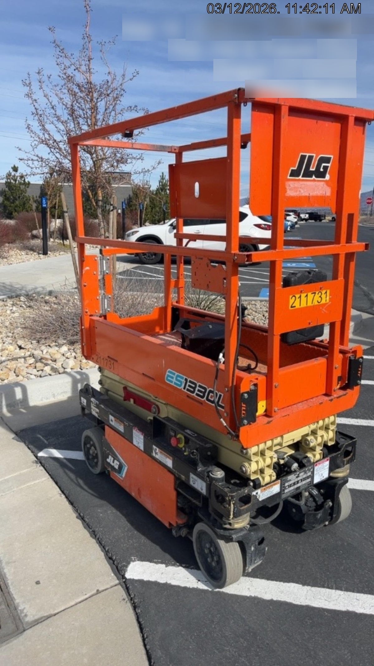 2022 JLG ES1330L
