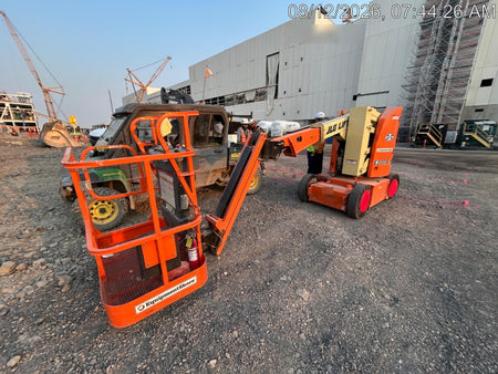 2019 JLG E300AJP