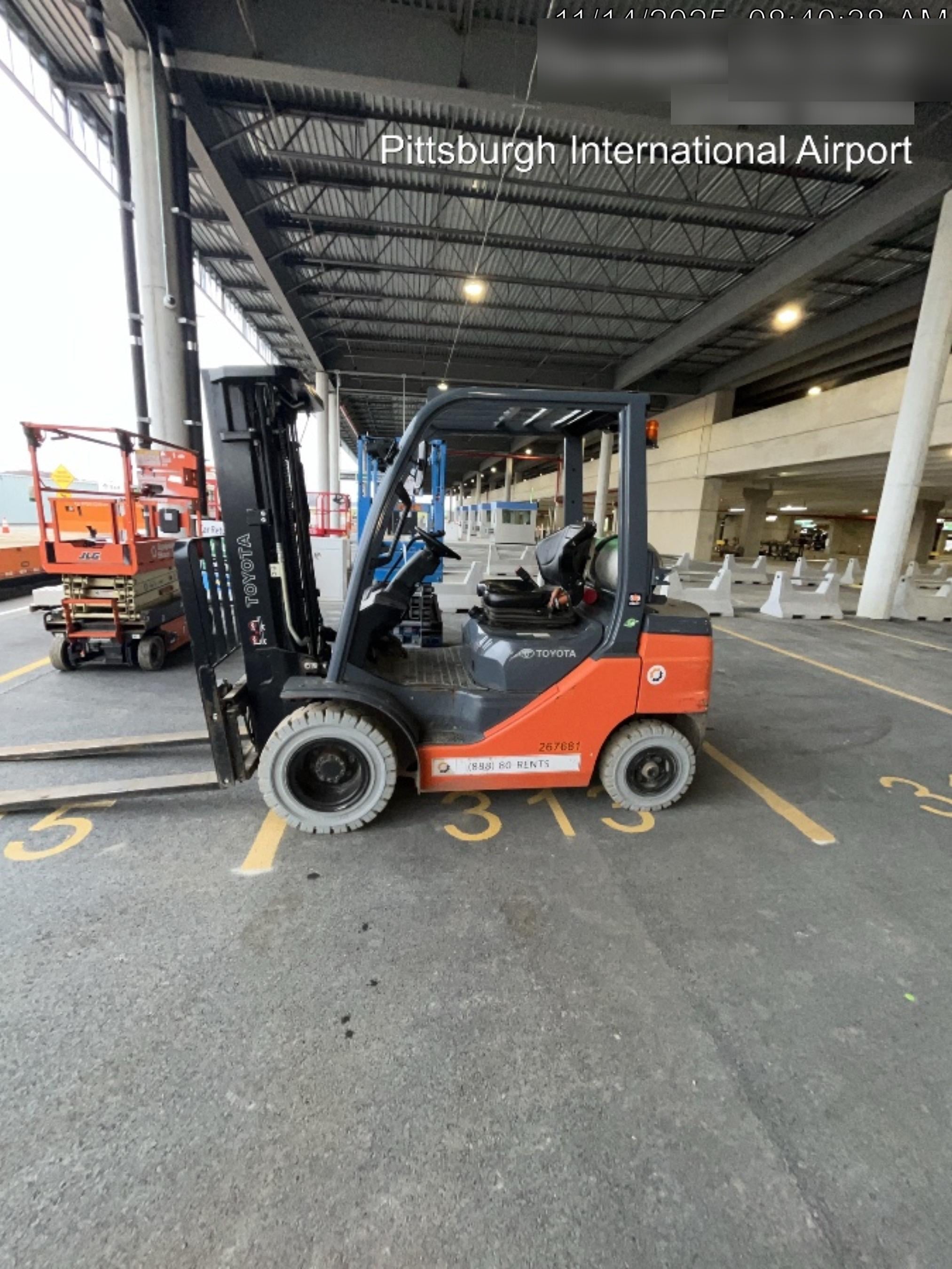 2022 TOYOTA 50-8FGU25