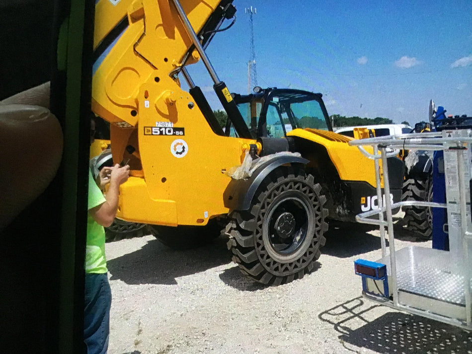 2020 JCB 510-56