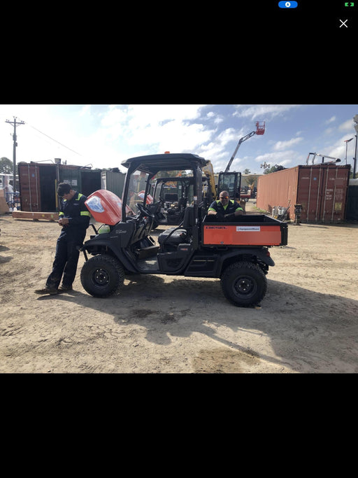 2020 Kubota RTV-X900 4wd Utility Cart, Diesel, 2 Seat, LED Strobe, Windshield Tempered Glass, Plastic Canopy, Wire Harness Kit, Backup Alarm