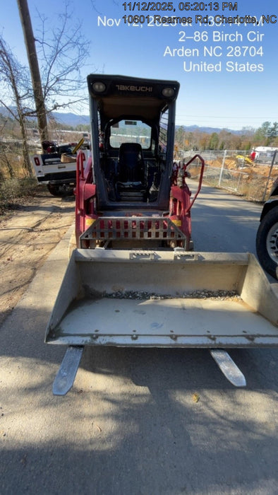 2025 JOHN DEERE 48" Pallet Forks - John Deere