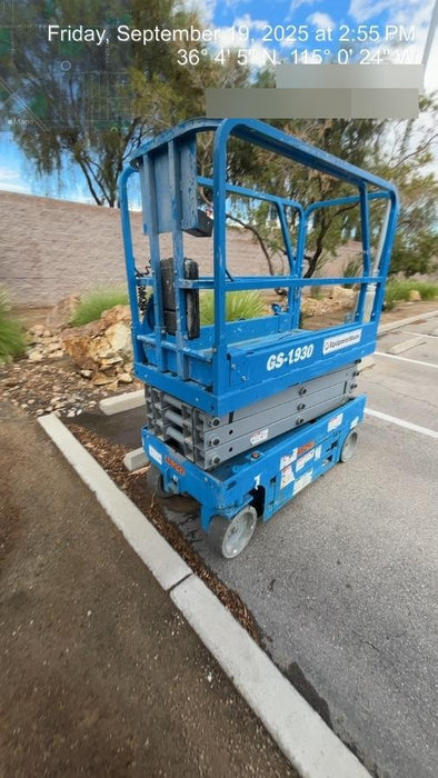 2019 Genie GS-1930 Fixed rails with chain Entry