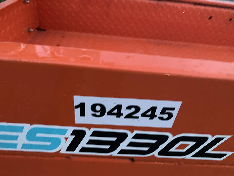 2021 JLG ES1330L