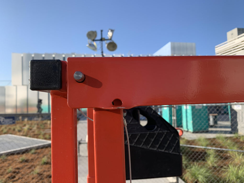 2020 Skyjack SJIII-3219 Solid NM Tires, Half height spring hinged entry gate, Dual Beacons, 800W Inverter