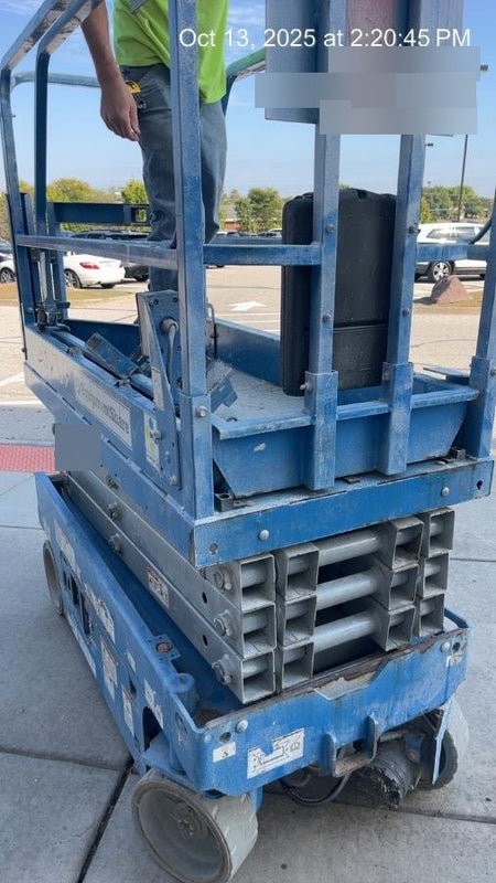 2020 Genie GS-1930 Solid Non Marking Tires, Beacon, Folding rails with half height swing gate
