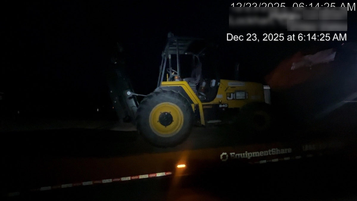 2023 JCB 940-4