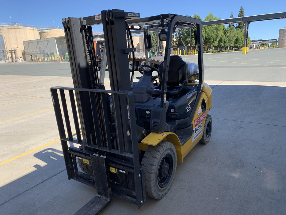 2020 KOMATSU FG25T-16