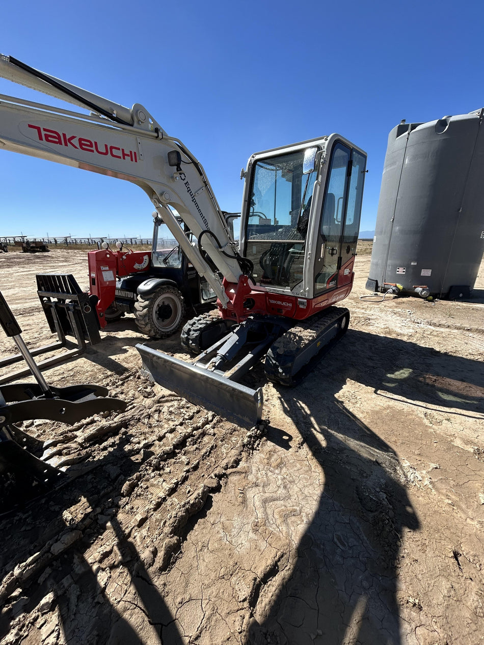 2025 TAKEUCHI TB235-2CR