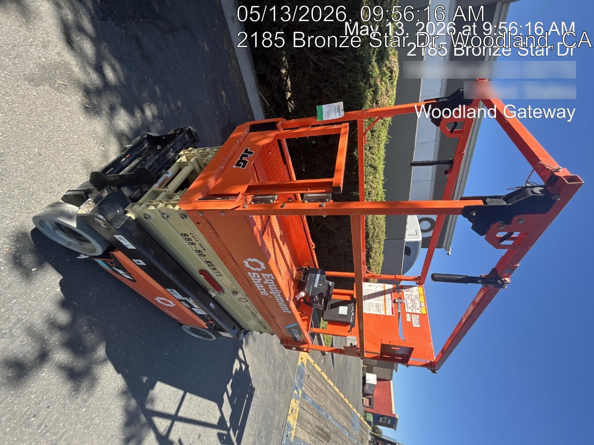 2025 JLG ES1932