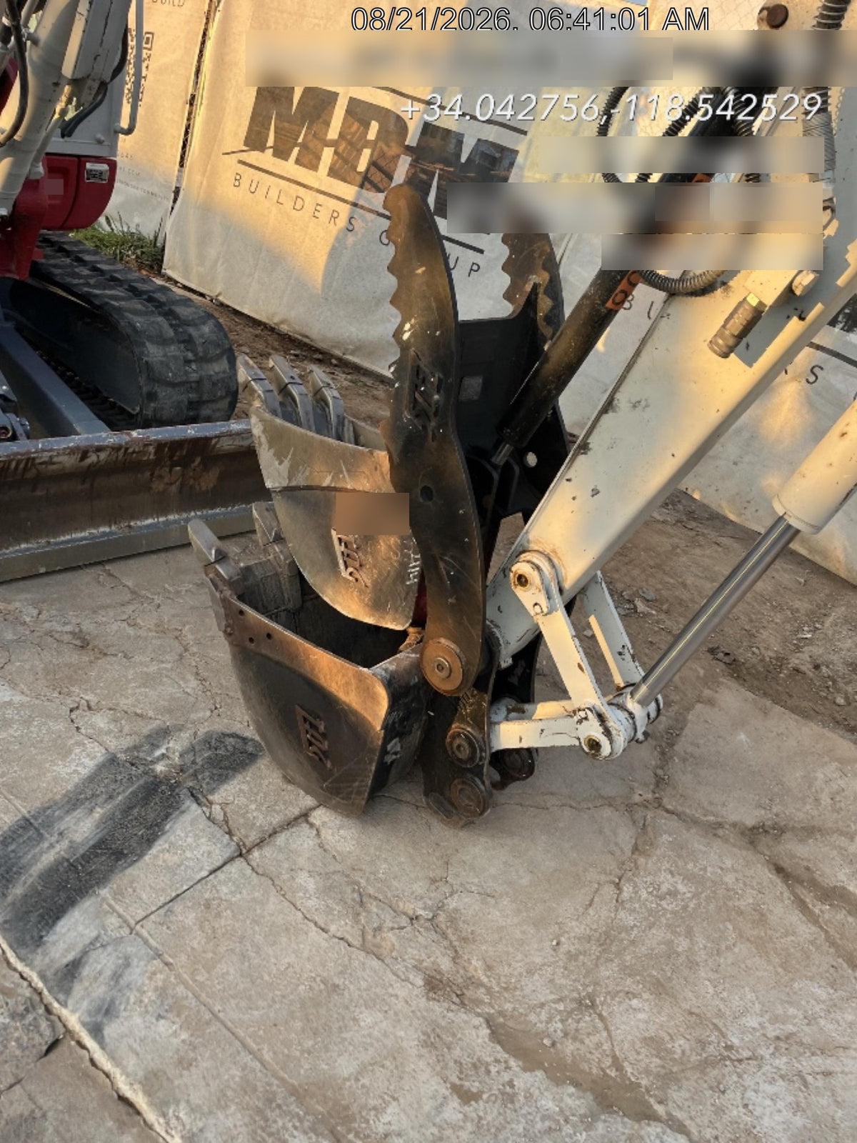 2023 TAKEUCHI TB250-2CR