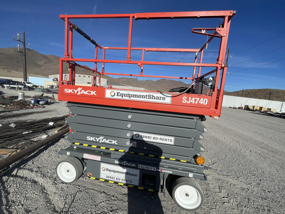 2022 SKYJACK SJ4740