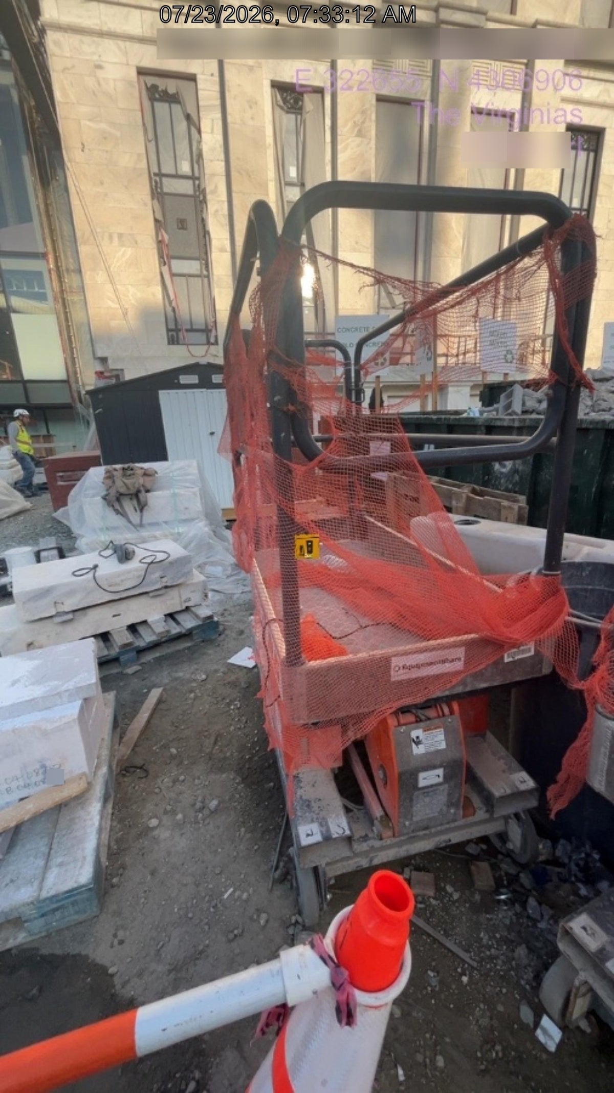2023 JLG 1030P