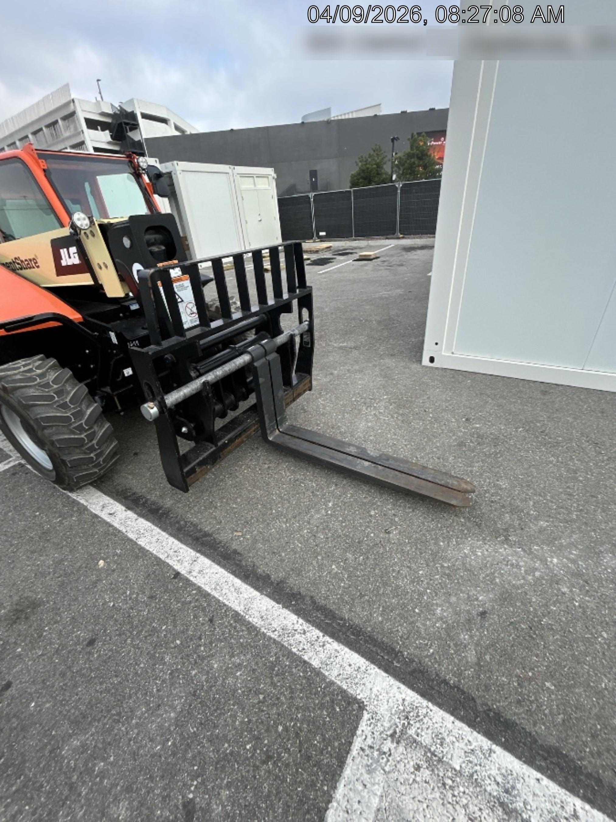 2025 JLG 519