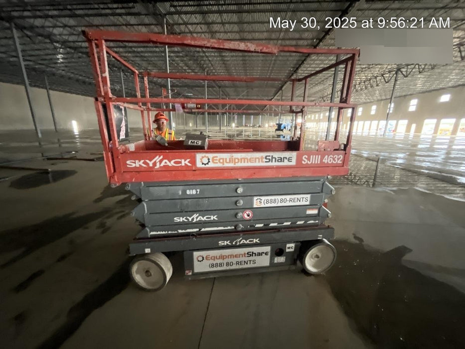 2018 Skyjack SJIII-4632 Skyjack SJIII4632 Scissor Lift w/Trojan Batteries