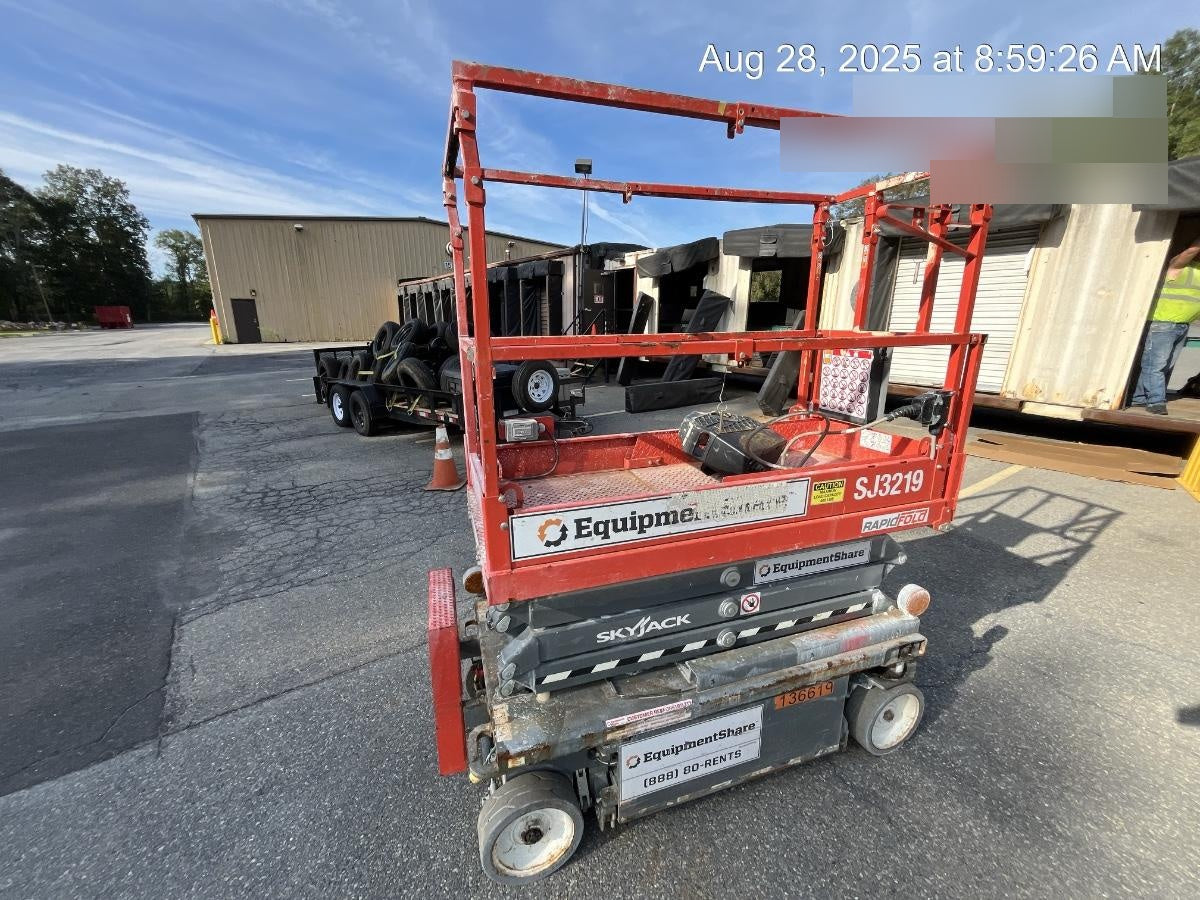 2021 SKYJACK SJ3219