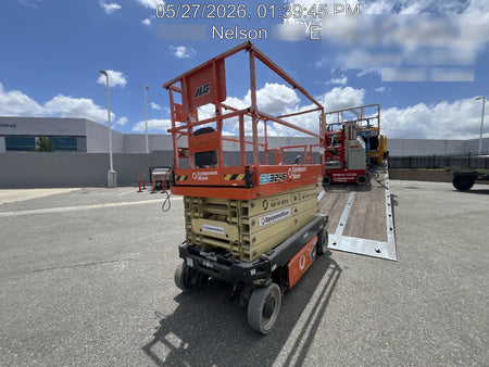 2022 JLG ES3246