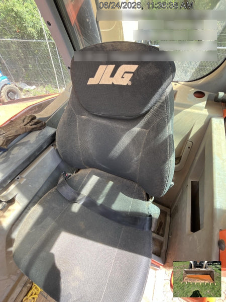 2022 JLG 1075