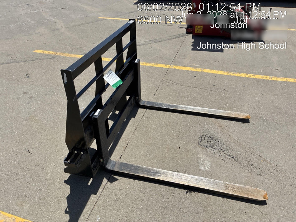 2025 ARROW MATERIAL HANDLING 24" Pallet Fork Frame