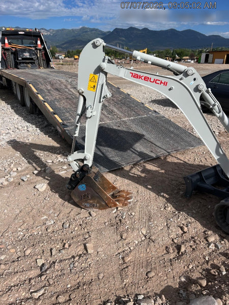 2023 TAKEUCHI TB216R
