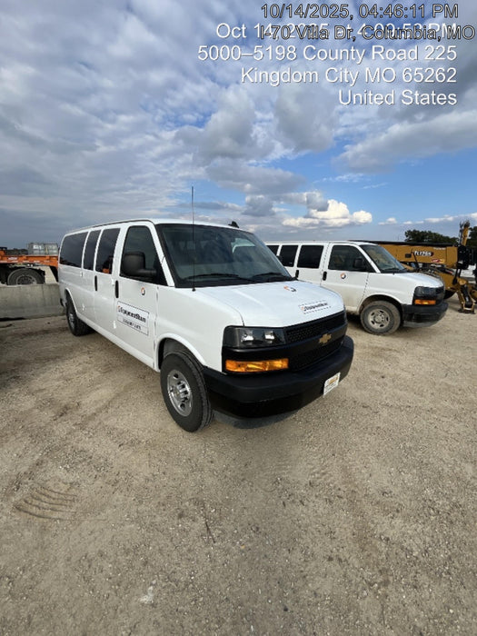 2025 CHEVROLET Express Van - Rental