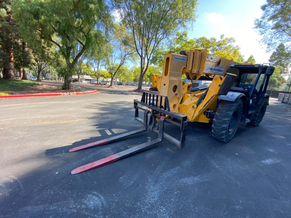 2019 JCB 510-56 Open ROPS, 74 HP, Solid Tires, Worklights, Beacon, Aux Hydraulics, Lifting Eye w/66" Carriage/60" Forks