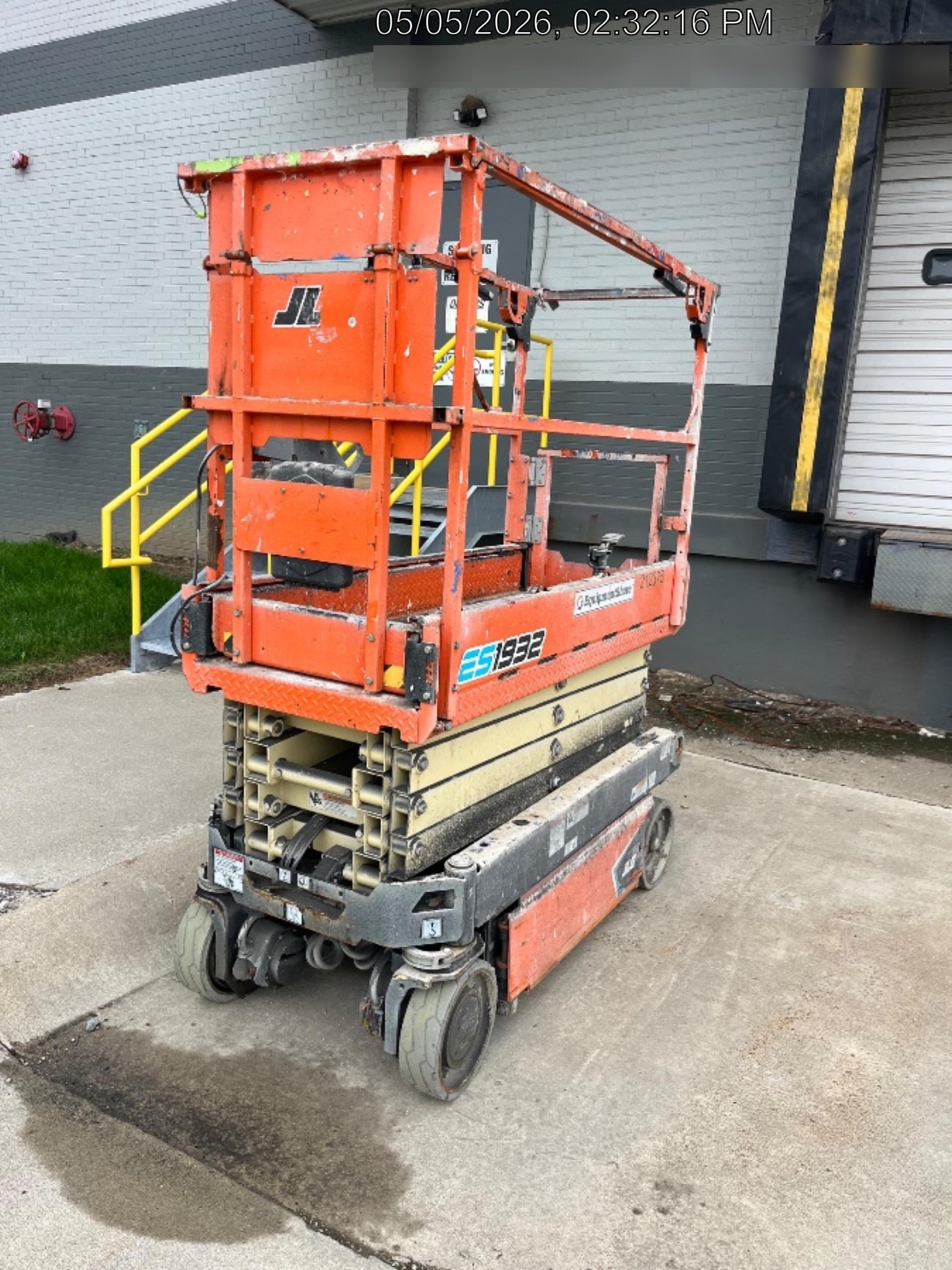 2022 JLG ES1932