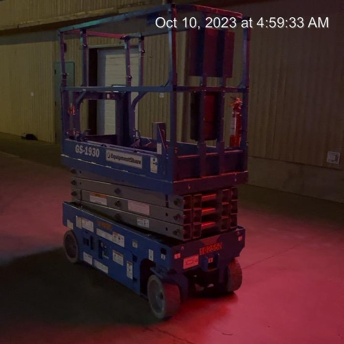 2020 Genie GS-1930 Solid Non Marking Tires, Beacon, Folding rails with half height swing gate, 800W Inverter