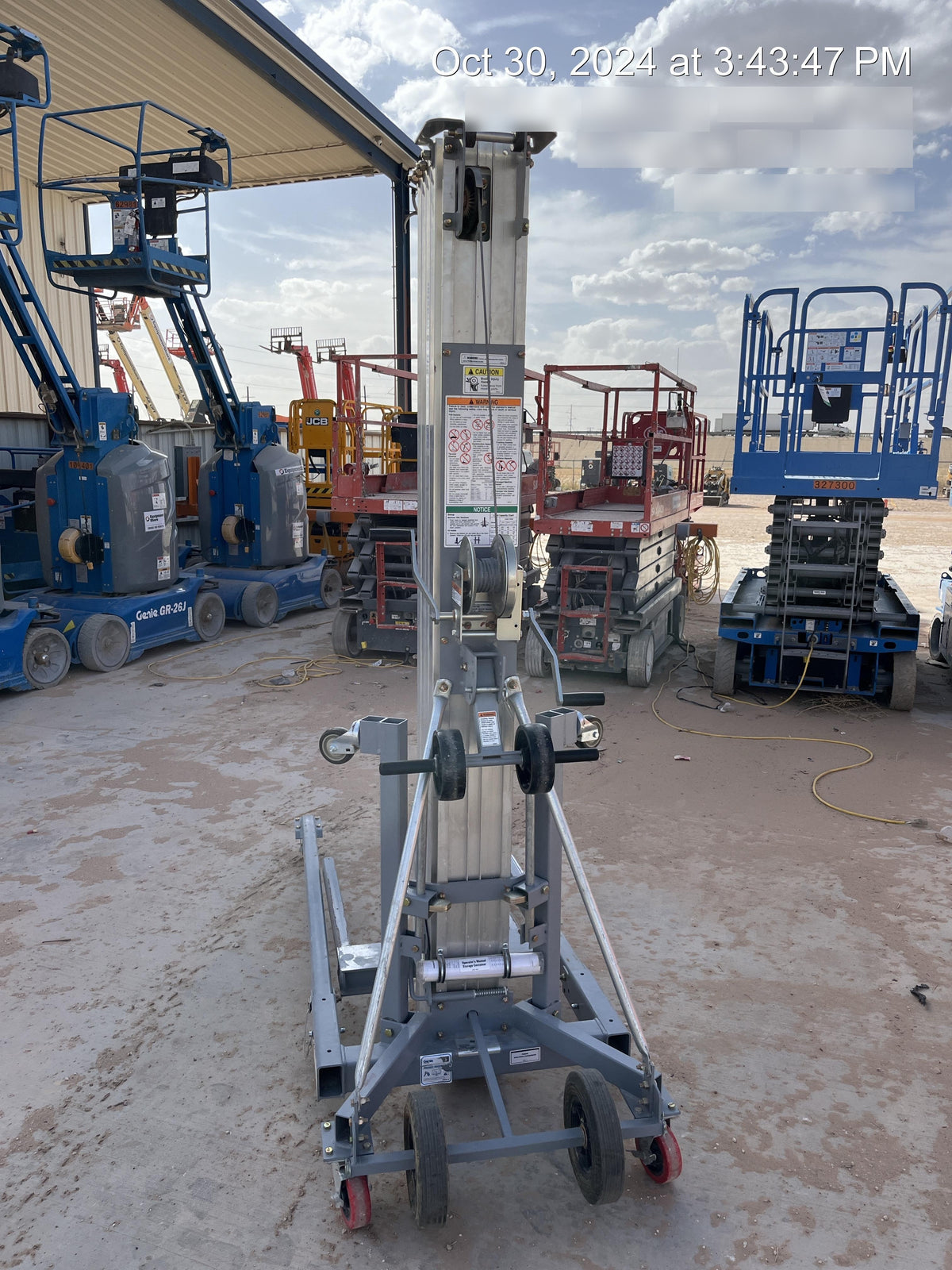 2023 GENIE SLC-24