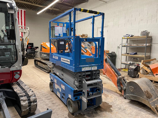 2020 Genie GS-1930 Solid Non Marking Tires, Beacon, Folding rails with half height swing gate