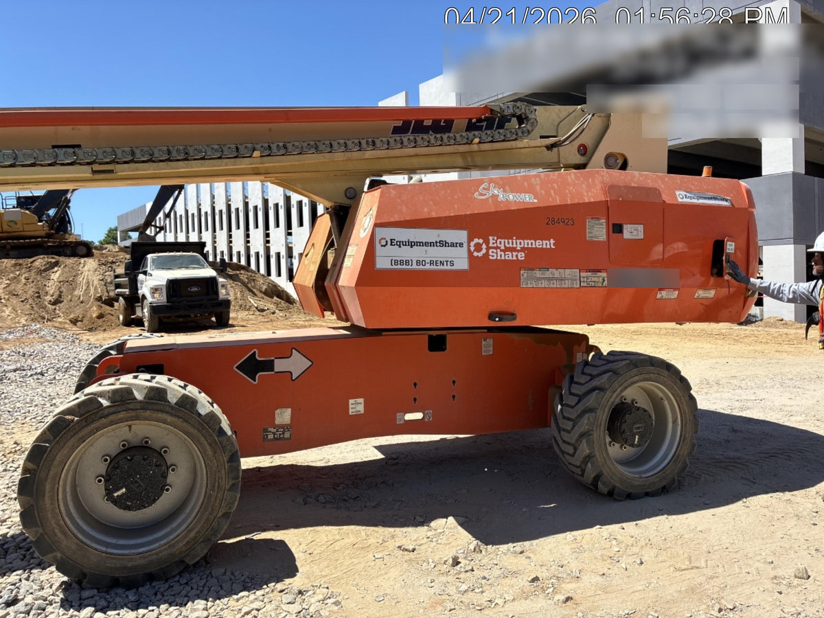 2022 JLG 860SJ