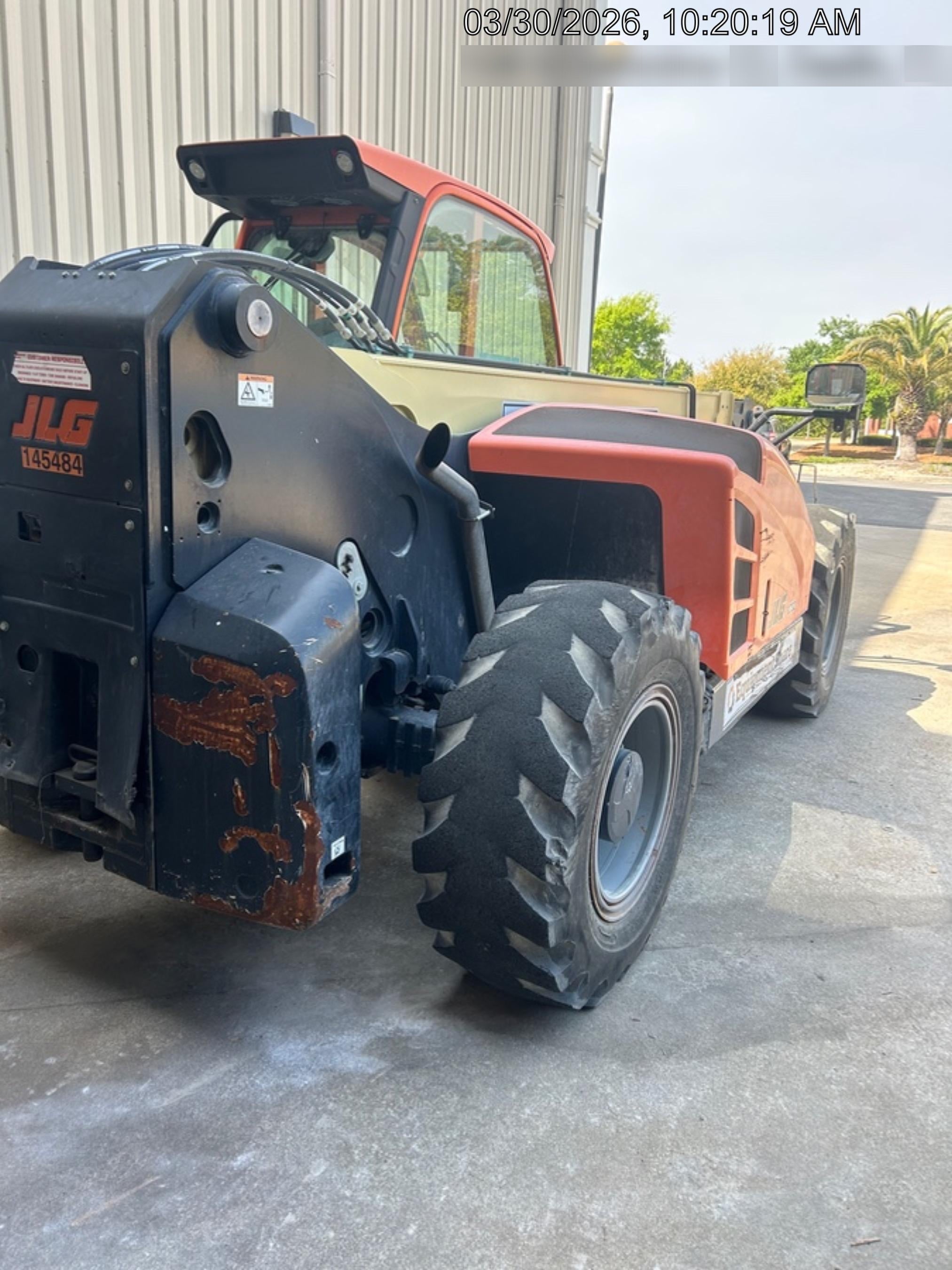 2021 JLG 1732