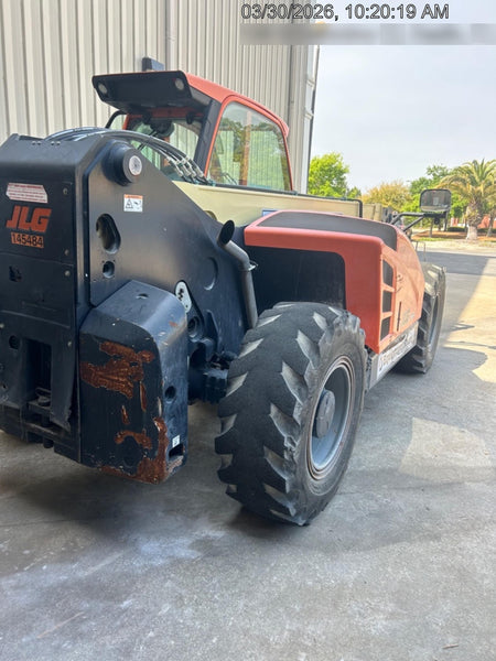 2021 JLG 1732