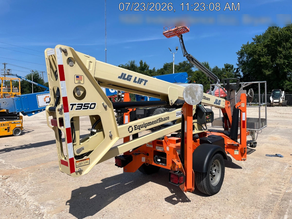 2022 JLG T350