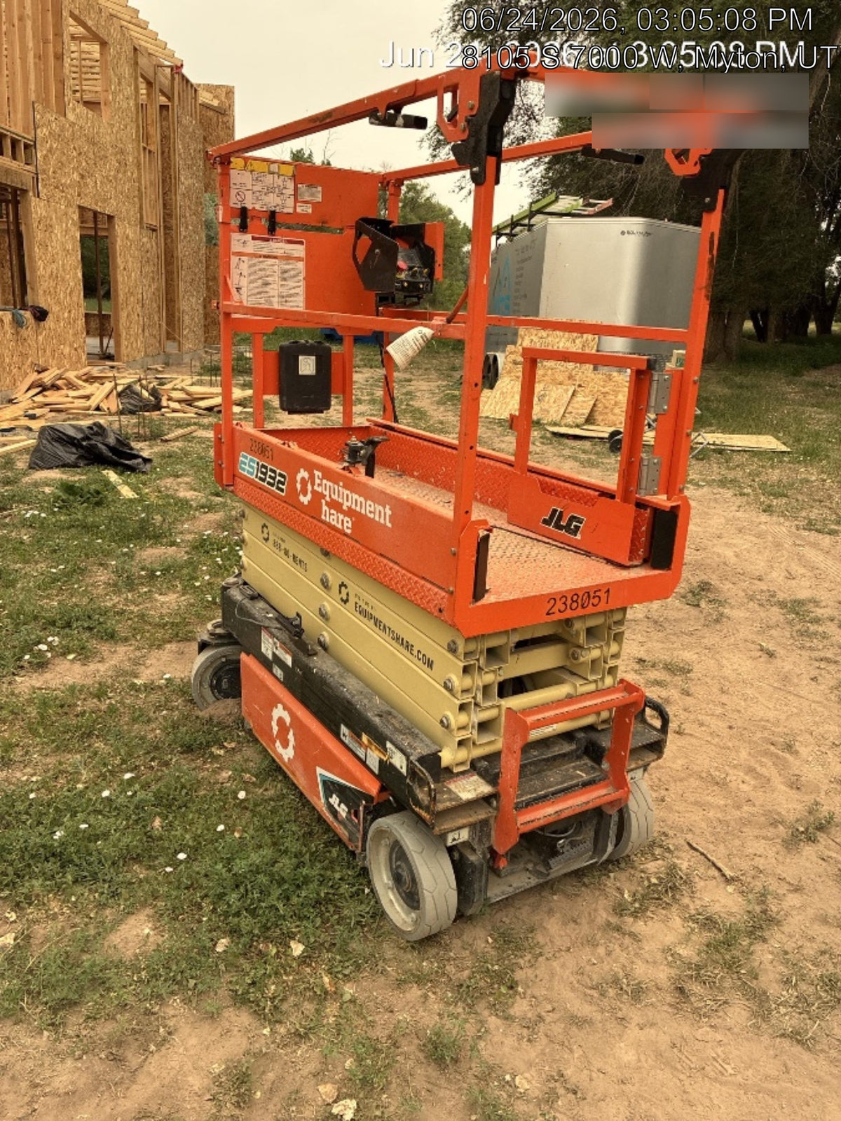 2022 JLG ES1932
