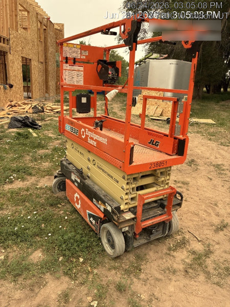 2022 JLG ES1932