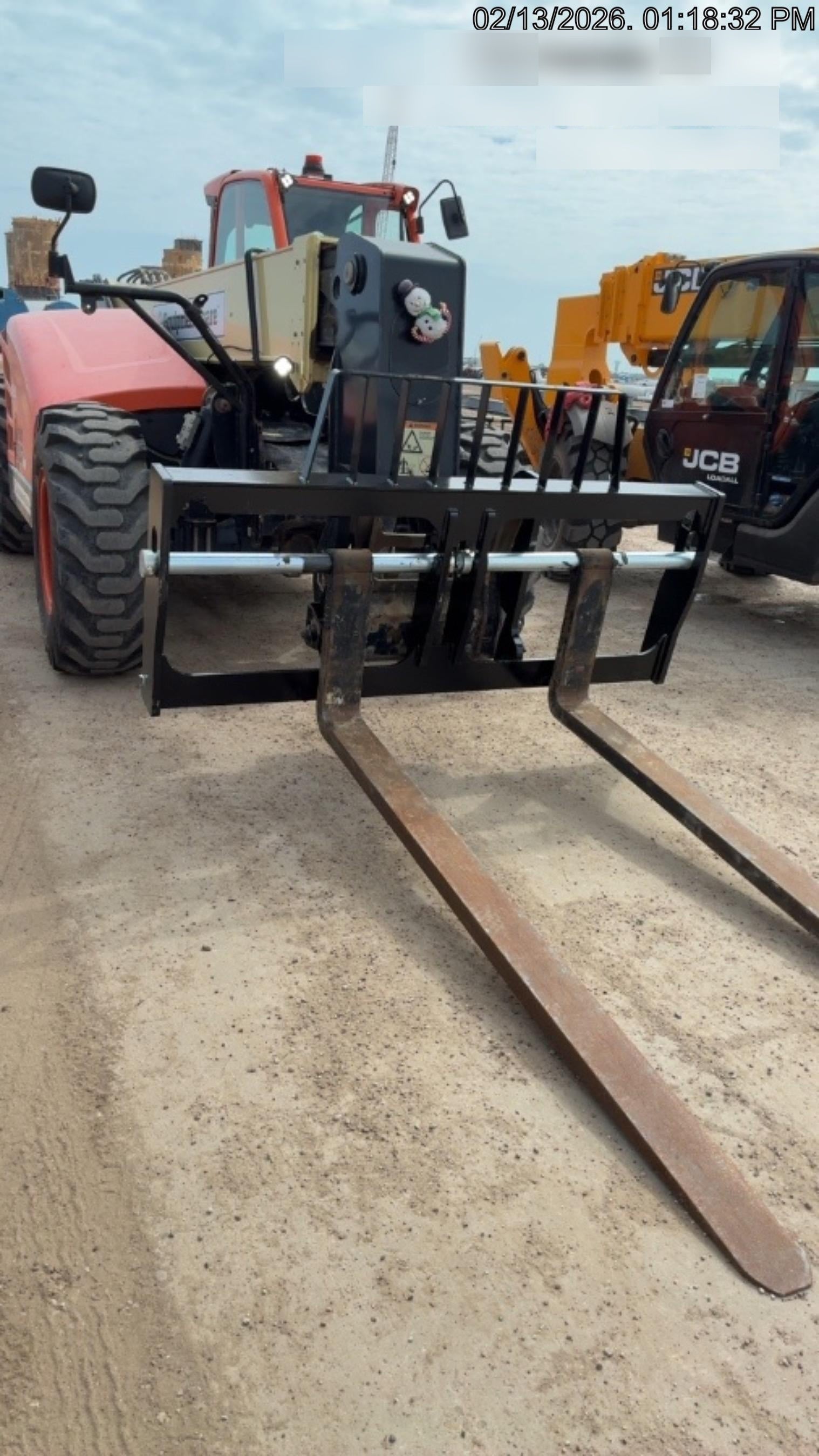 2021 JLG 1732
