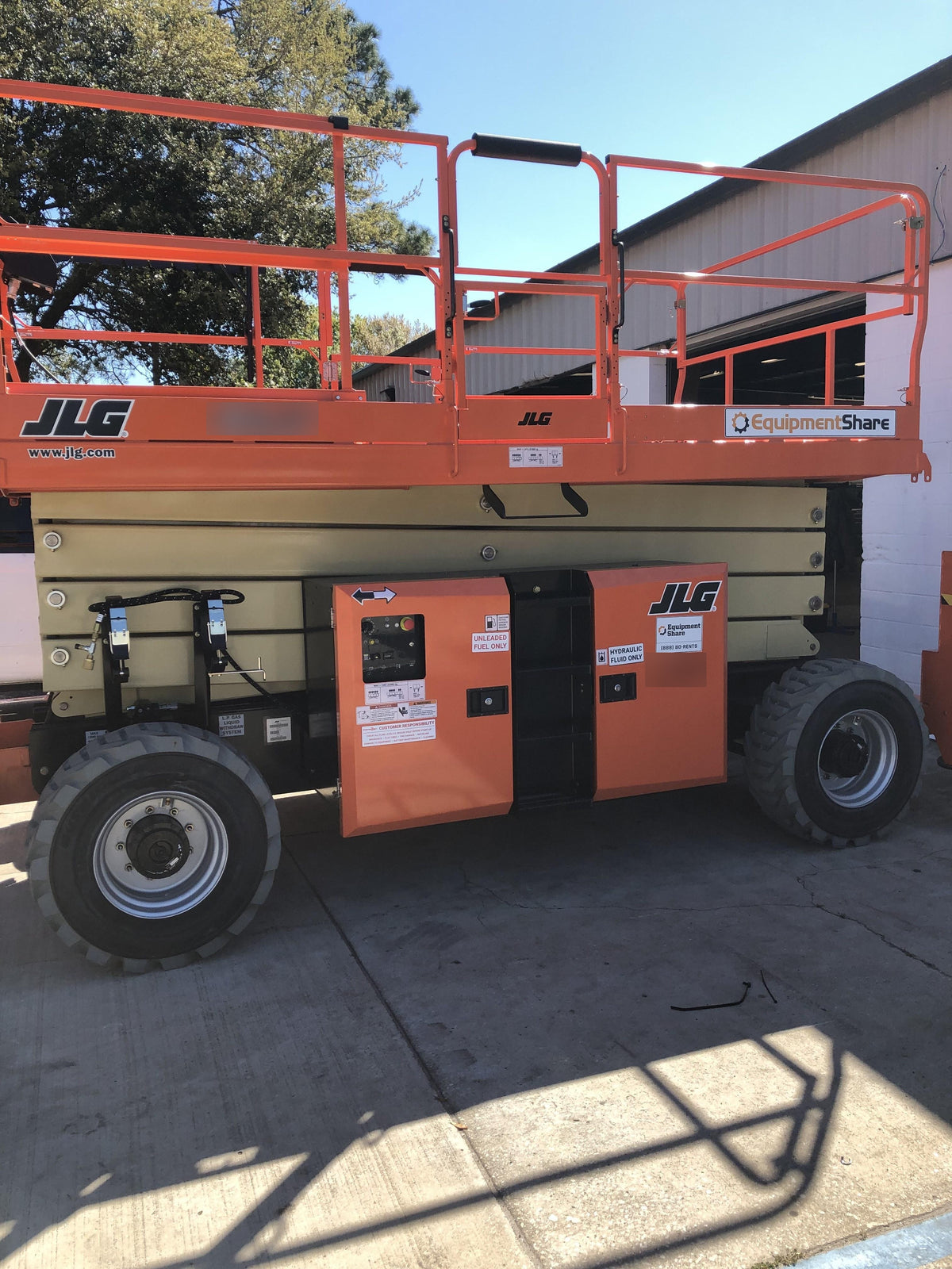 2019 JLG 430LRT