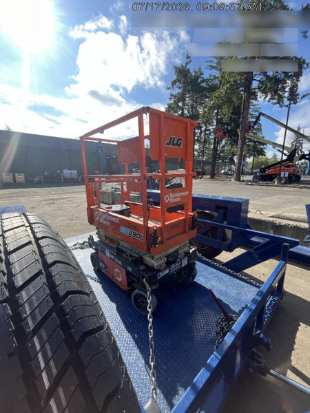 2022 JLG ES1330L