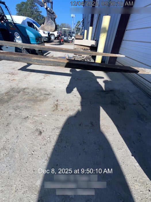 2017 Genie GTH-1056 Genie GTH1056, Solid Tires, 60" carriage, Light Kit, Open ROPS