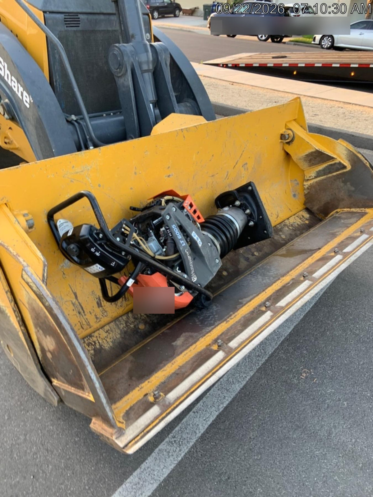 2025 HUSQVARNA LT6005